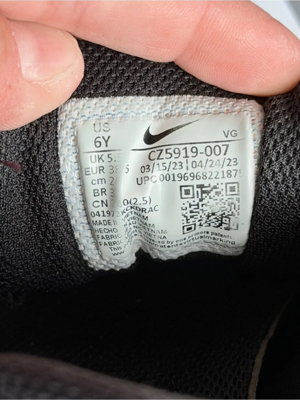 Nike Kids Gray and Black Sneakers with White Swoosh